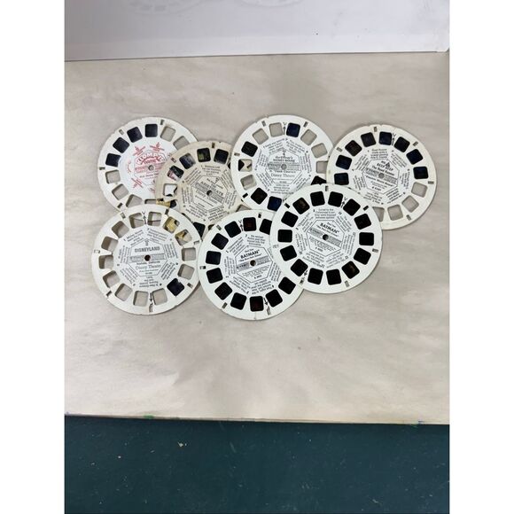 GAF Walt Disney Theatre in the Round View Master Reel Set With Mickey Mouse Case - Picture 1 of 10